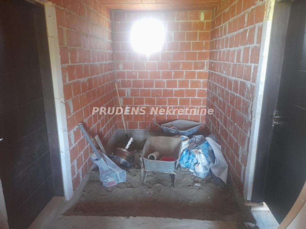 Slika 2 -  Kuća na prodaju, 102m2, 135.000€