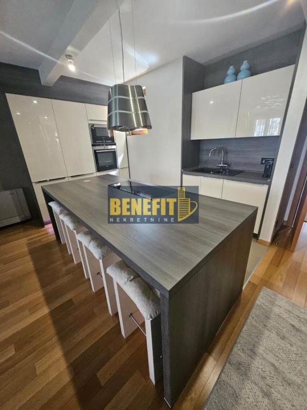 Slika 4 - Trosoban stan za izdavanje, 106m2, 1.700€