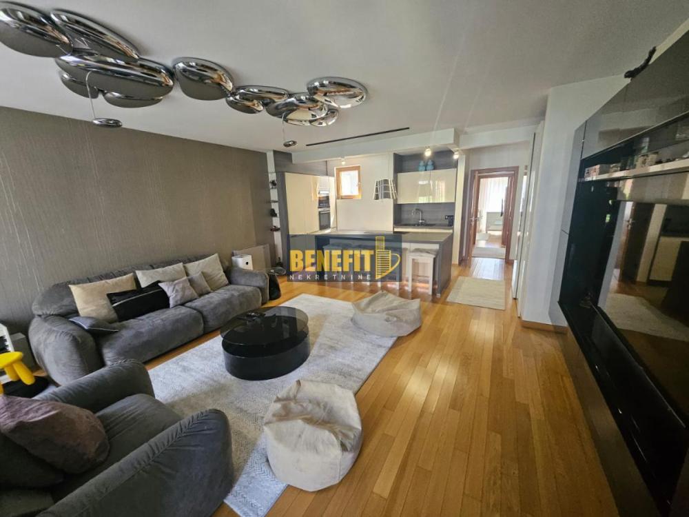 Slika 1 - Trosoban stan za izdavanje, 106m2, 1.700€