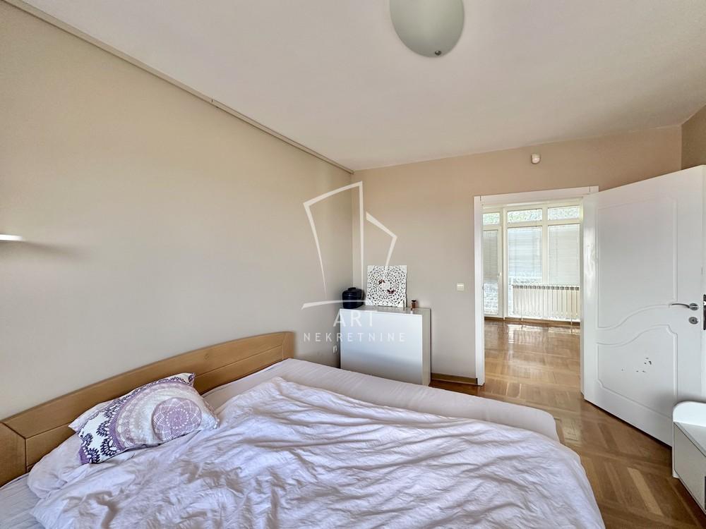 Slika 7 - Kolubarskih ratnika,  Kuća na prodaju, 544m2, 680.000€