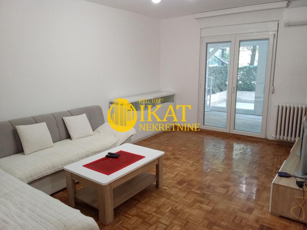 Slika 1 - Troiposoban stan za izdavanje, 84m2, 1.090€