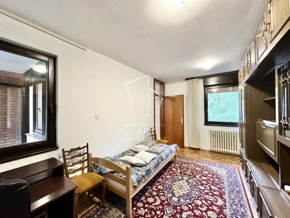 Slika 3 - Slobodana Jovanovića, Trosoban stan za izdavanje, 88m2, 550€