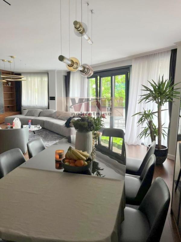 Slika 2 - SKENDER BEGOVA, Četvorosoban stan na prodaju, 148m2, 900.000€