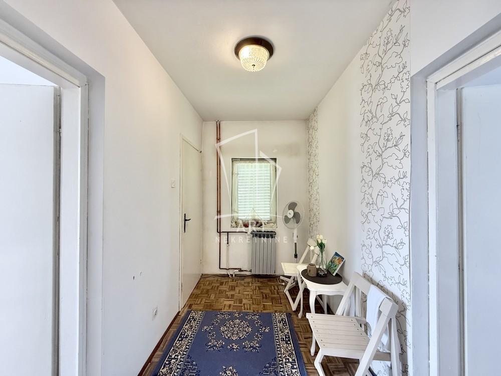 Slika 9 - Miodraga Ristovića,  Kuća na prodaju, 68m2, 185.000€