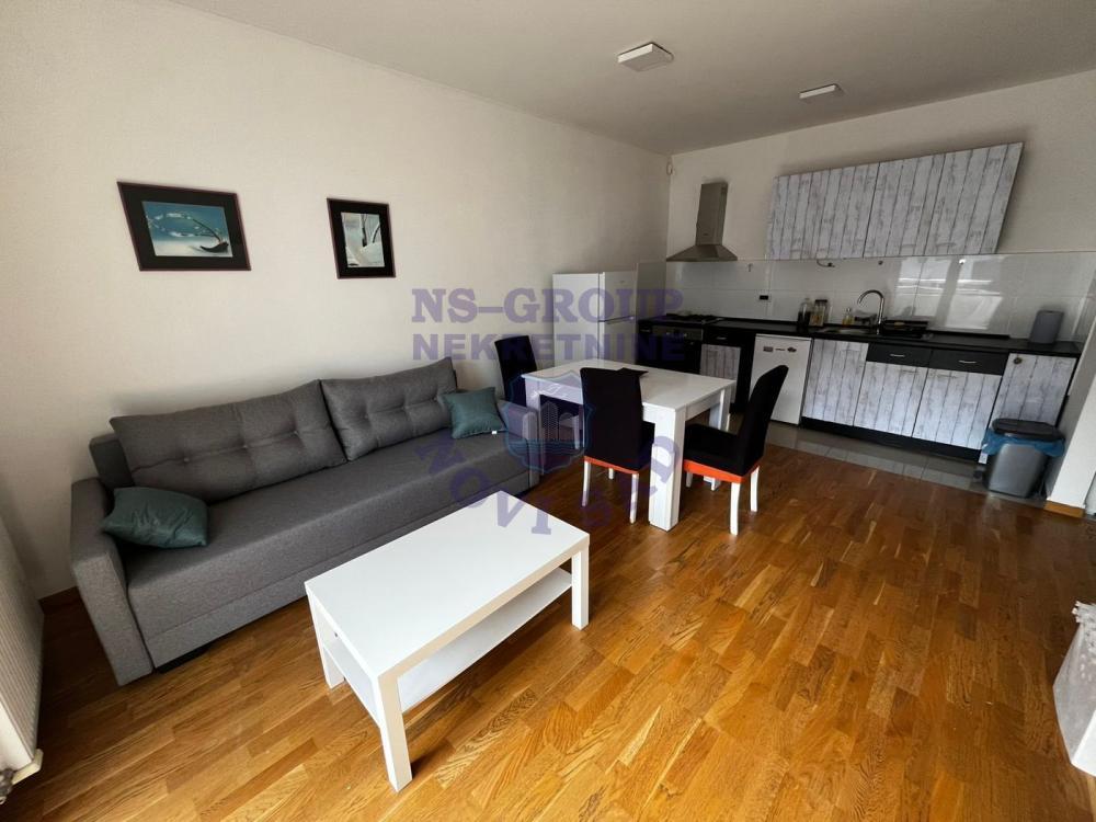 Glavna slika -Jednoiposoban stan za izdavanje, 41m2, 430€