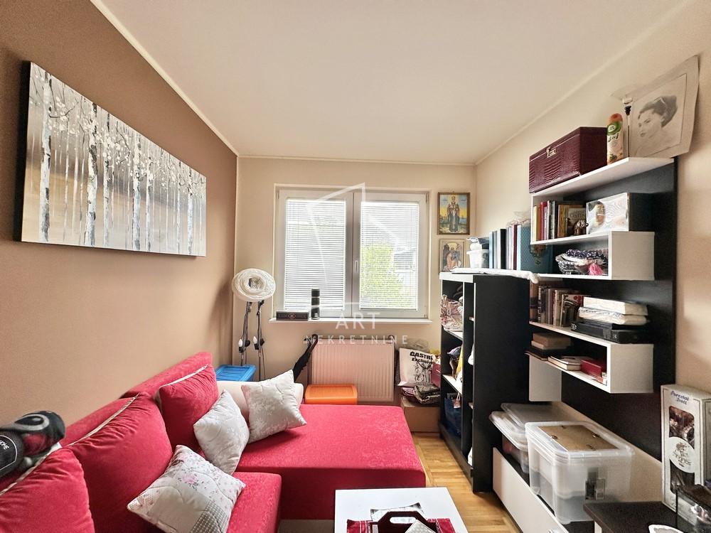 Slika 10 - Garsije Lorke, Trosoban stan na prodaju, 64m2, 150.000€