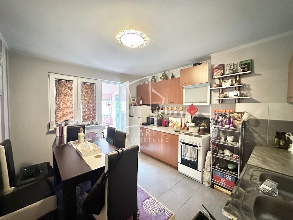 Slika 5 - Garsije Lorke, Trosoban stan na prodaju, 64m2, 150.000€