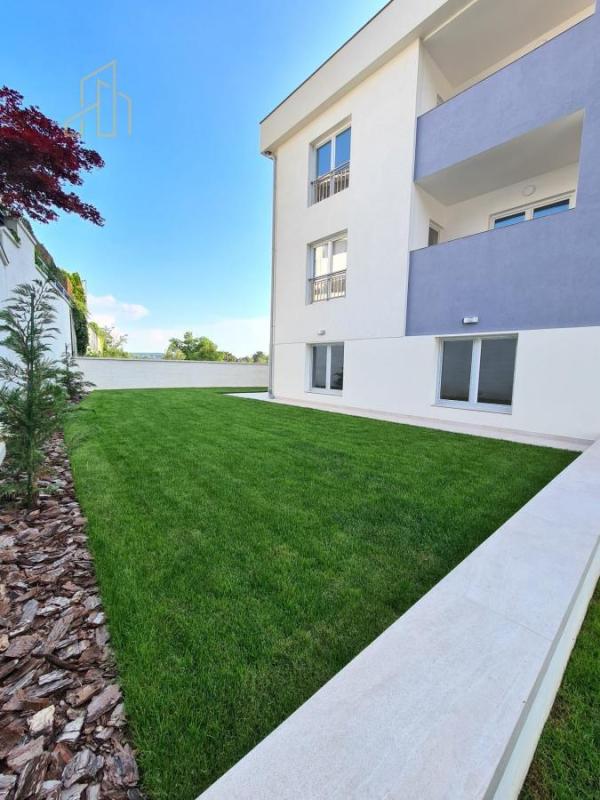 Slika 1 - Četvorosoban stan na prodaju, 180m2, 900.000€