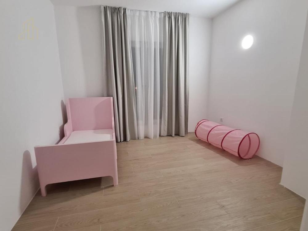 Slika 5 - Četvorosoban stan na prodaju, 180m2, 900.000€