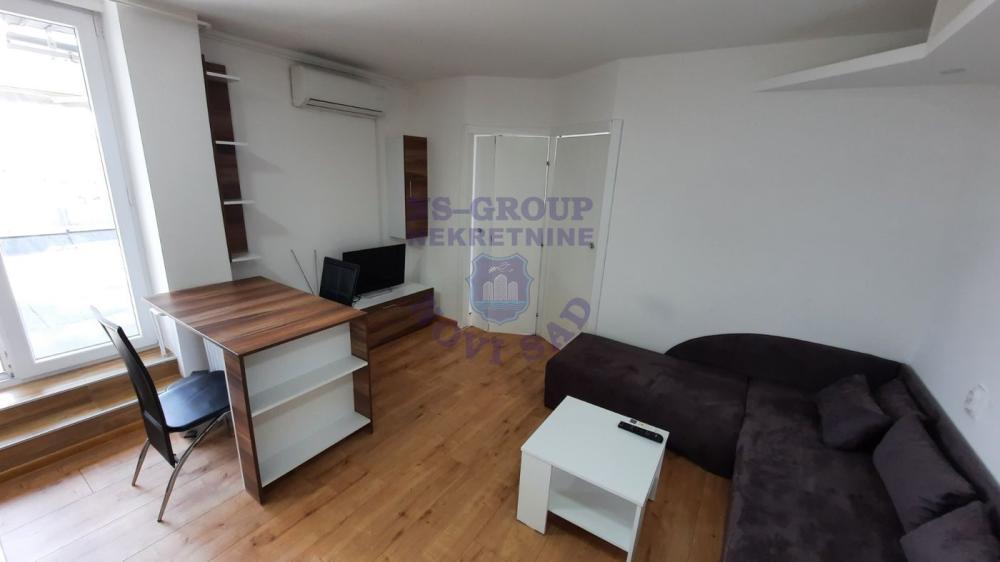 Glavna slika -Jednoiposoban stan za izdavanje, 34m2, 350€