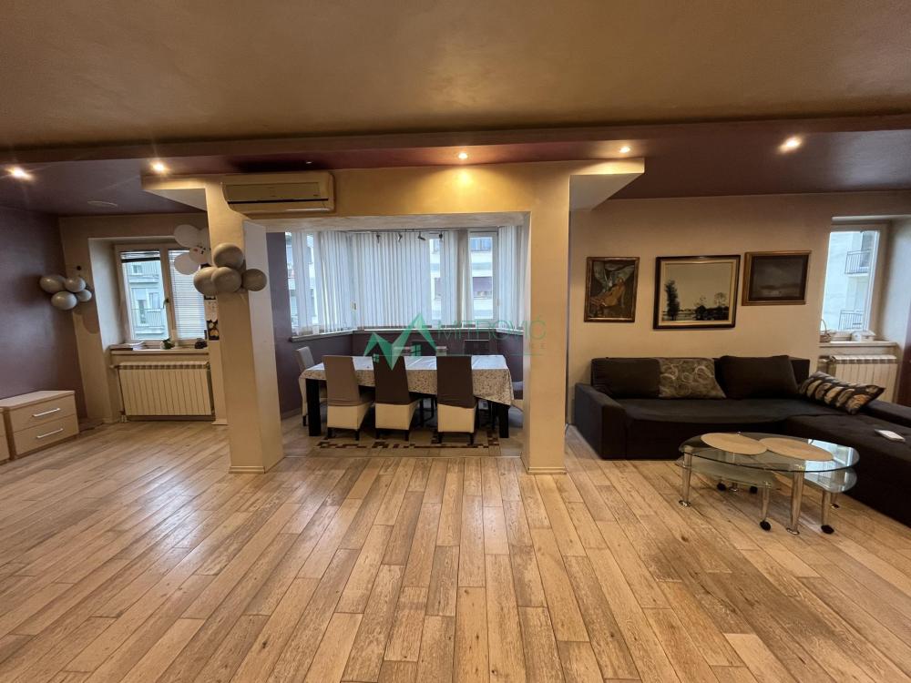 Slika 4 - Petosoban stan na prodaju, 174m2, 268.830€