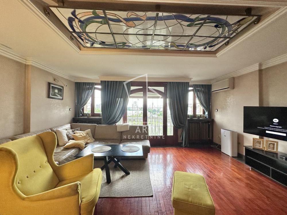 Slika 3 - Nehruova, Šestosoban stan na prodaju, 200m2, 450.000€