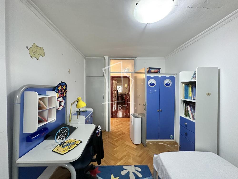 Slika 7 - Nehruova, Šestosoban stan na prodaju, 200m2, 450.000€