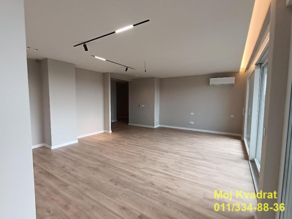 Slika 2 - Četvorosoban stan na prodaju, 168m2, 556.940€