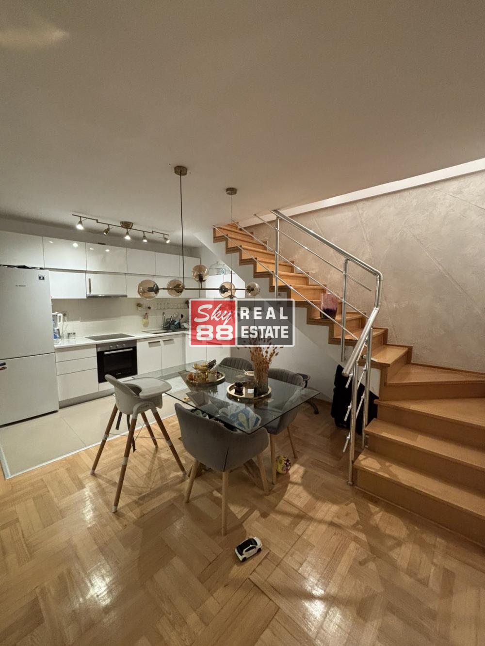 Slika 9 - Petosoban stan na prodaju, 140m2, 516.000€