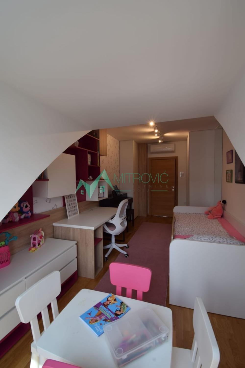 Slika 8 - Četvorosoban stan na prodaju, 111m2, 285.830€