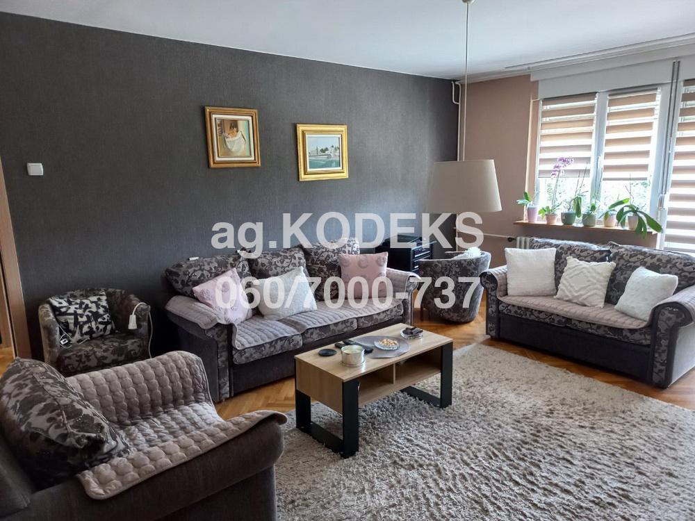 Glavna slika -Četvorosoban stan na prodaju, 109m2, 196.000€