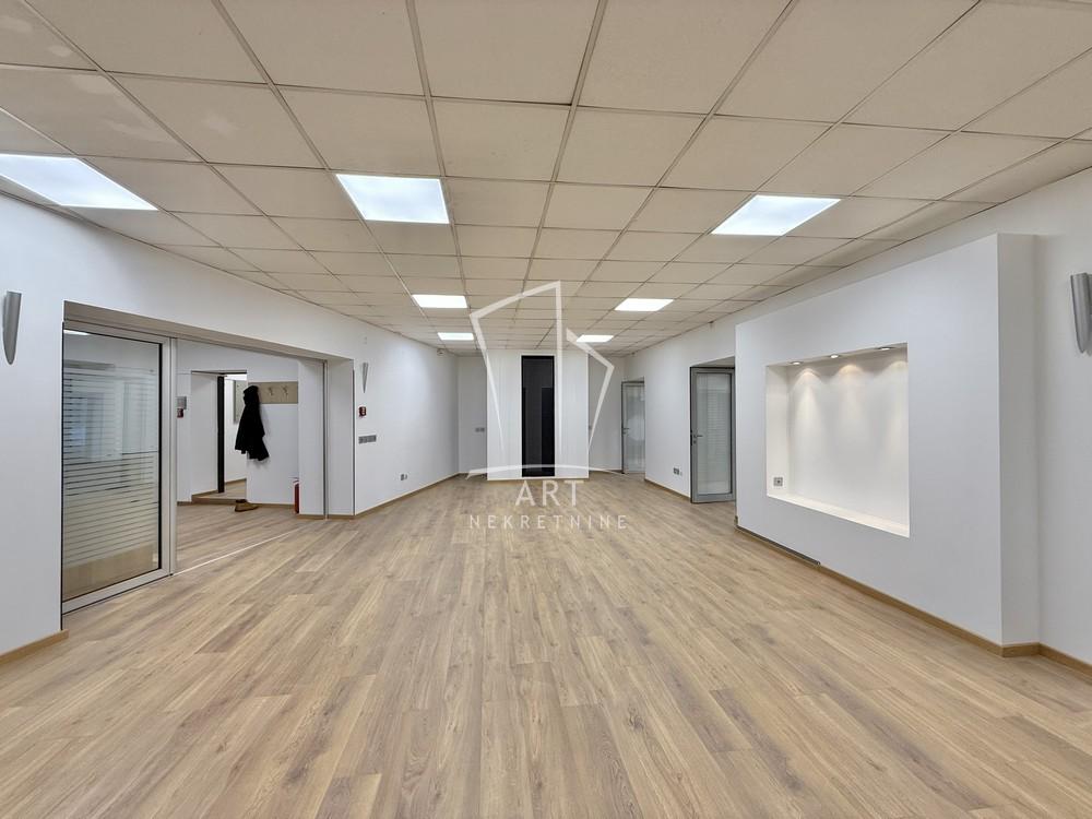 Slika 2 - Terazije,  Lokal za izdavanje, 251m2, 3.269€