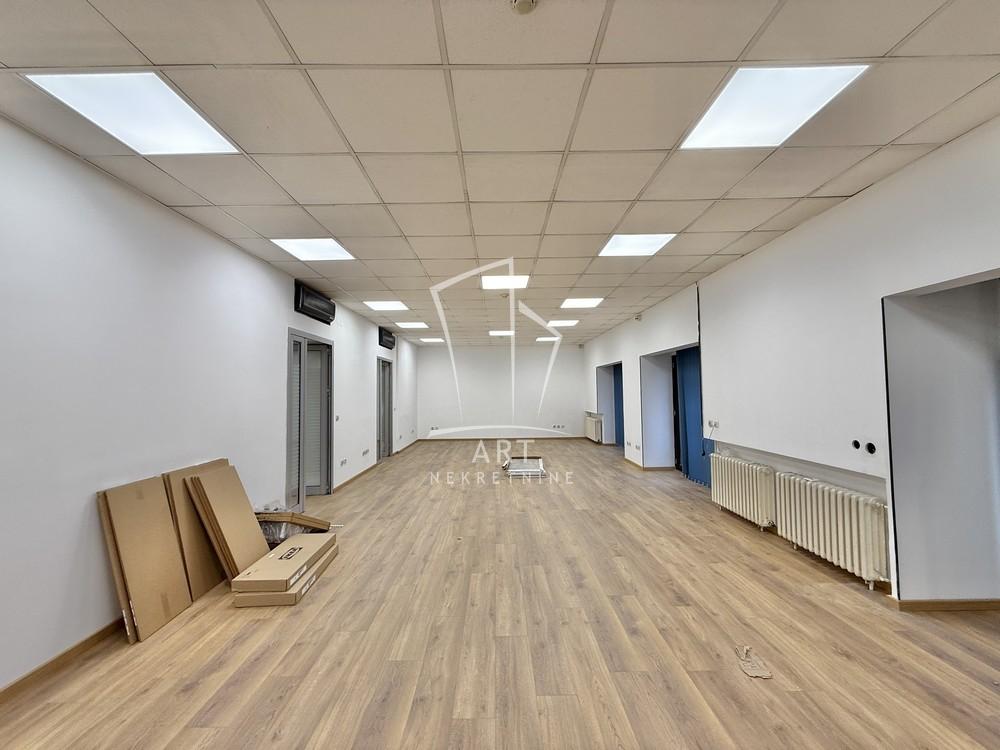 Slika 7 - Terazije,  Lokal za izdavanje, 251m2, 3.269€