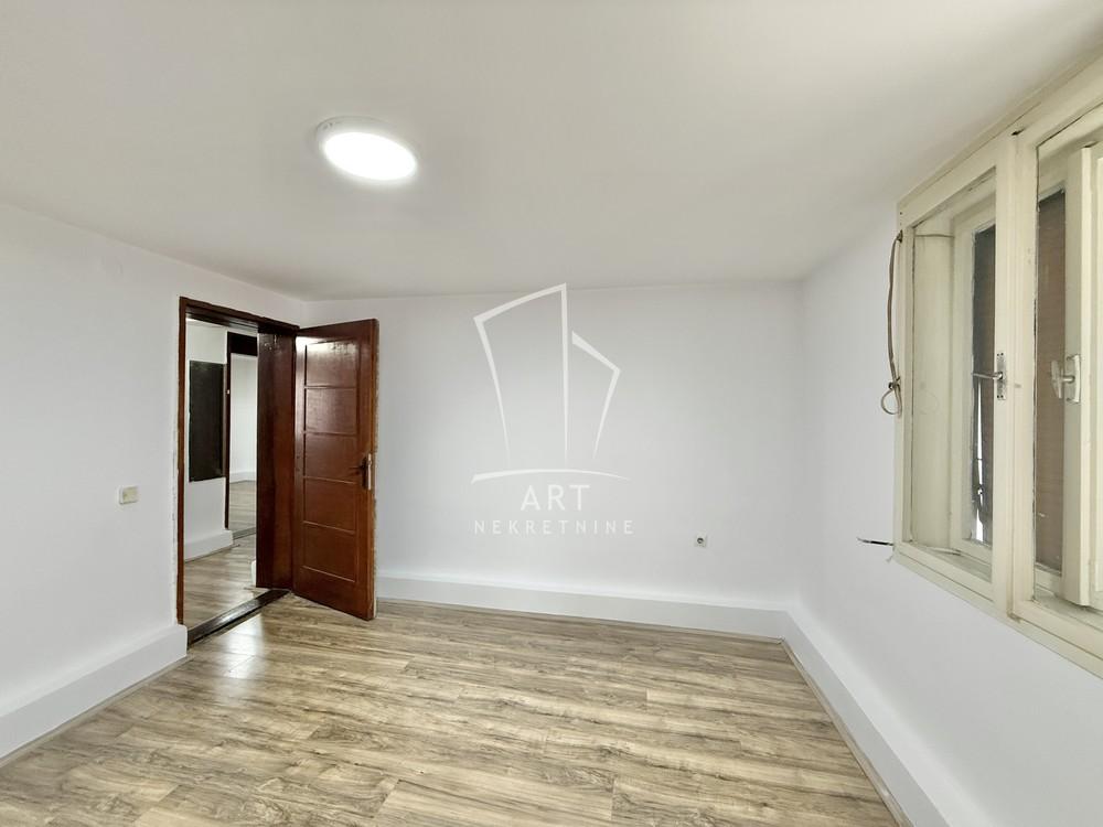 Slika 3 - Laze Stefanovića, Dvosoban stan na prodaju, 54m2, 89.500€