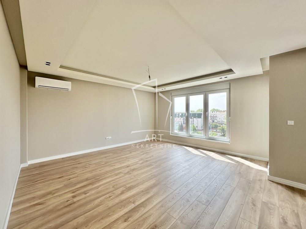 Slika 2 - Šumadijska, Četvorosoban stan na prodaju, 119m2, 394.000€