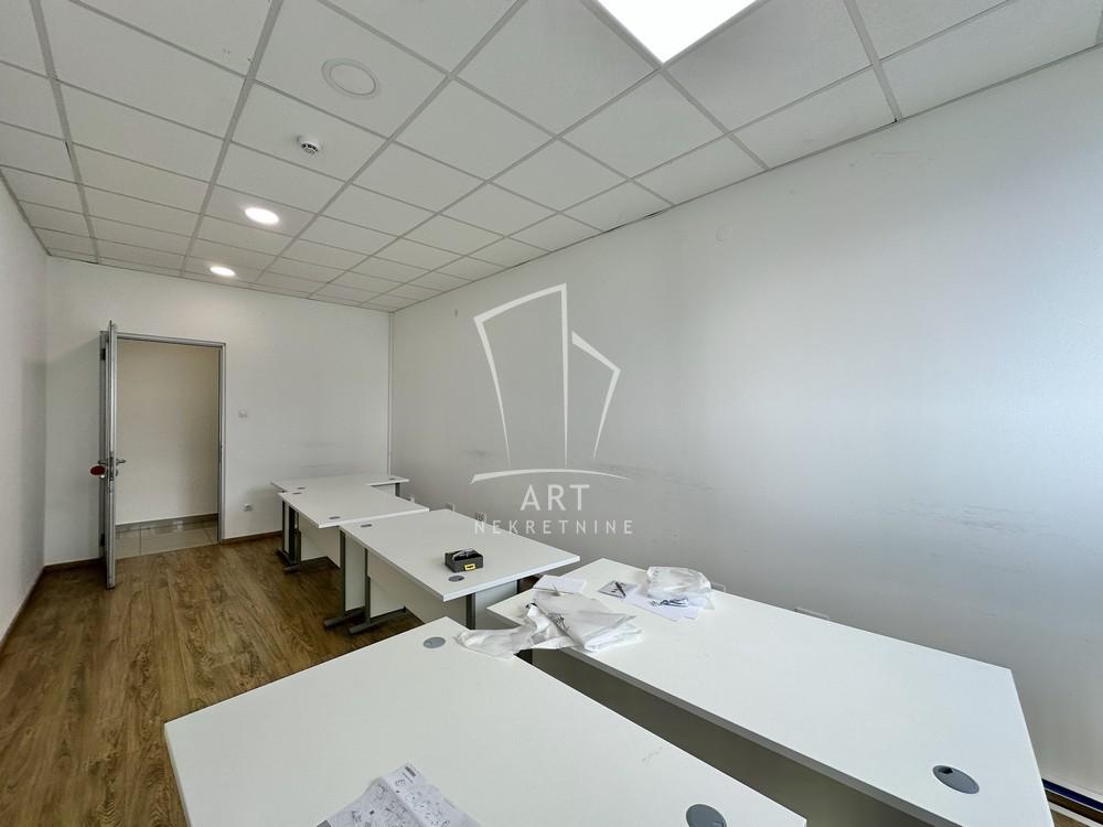 Slika 9 - Jurija Gagarina,  Lokal za izdavanje, 572m2, 7.000€