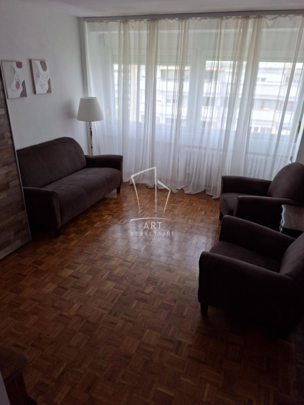 Slika 1 - Bulevar Zorana Đinđića, Dvoiposoban stan za izdavanje, 62m2, 700€