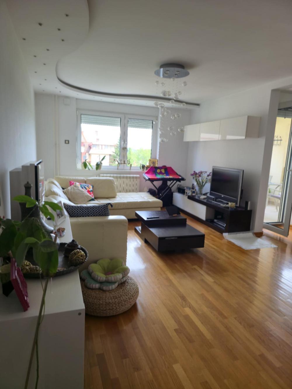 Glavna slika -Dunavski kej, Trosoban stan na prodaju, 89m2, 400.000€