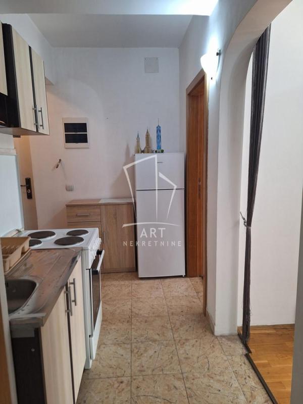 Slika 6 - Južni Bulevar, Jednoiposoban stan za izdavanje, 38m2, 600€