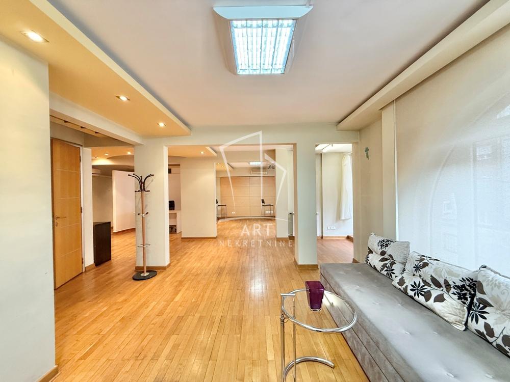 Slika 1 - Kralja Milutina,  Lokal za izdavanje, 101m2, 1.500€