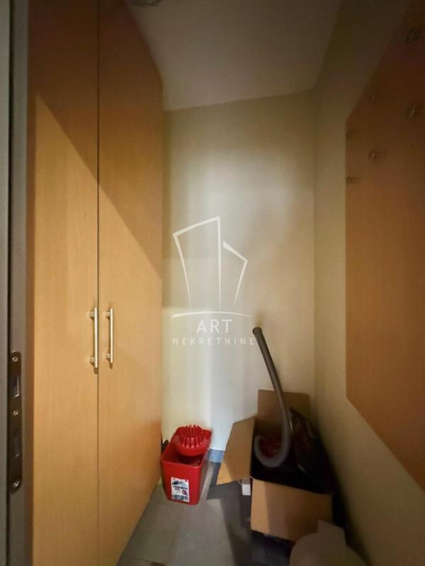 Slika 2 - Kralja Milutina,  Lokal za izdavanje, 101m2, 1.500€