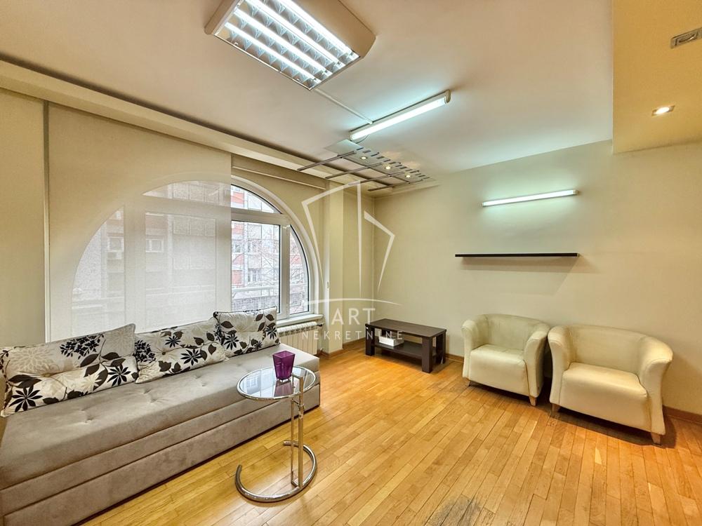 Slika 4 - Kralja Milutina,  Lokal za izdavanje, 101m2, 1.500€