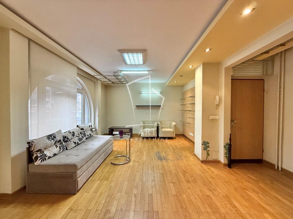 Glavna slika -Kralja Milutina,  Lokal za izdavanje, 101m2, 1.500€