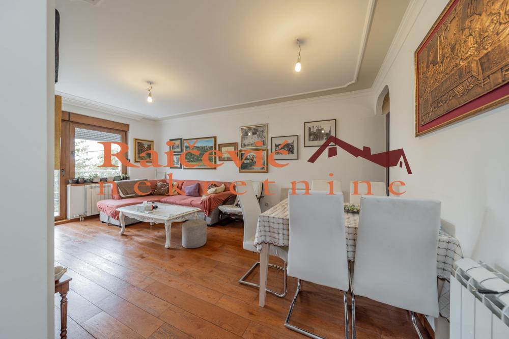 Slika 1 - Vojvode Petka, Trosoban stan na prodaju, 66m2, 265.000€