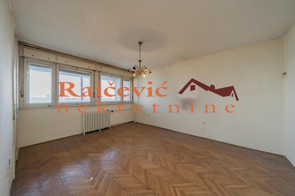 Slika 1 - Bulevar Arsenija Carnojevica, Četvorosoban stan na prodaju, 105m2, 245.000€