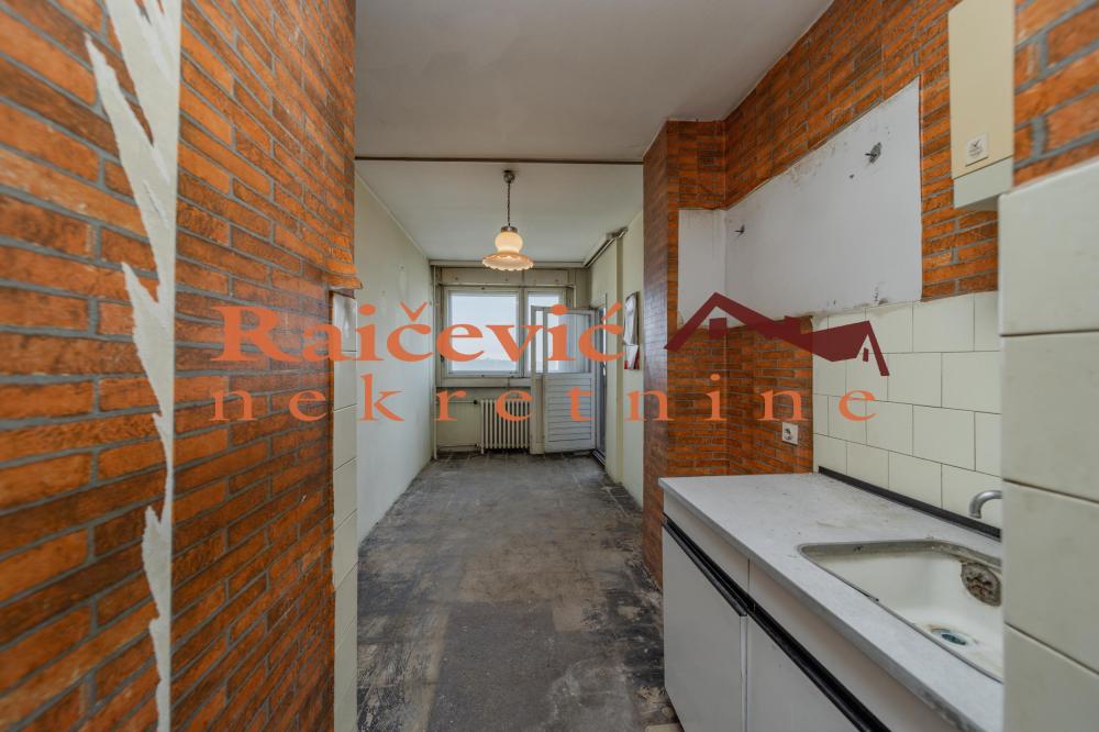 Slika 4 - Bulevar Arsenija Carnojevica, Četvorosoban stan na prodaju, 105m2, 245.000€