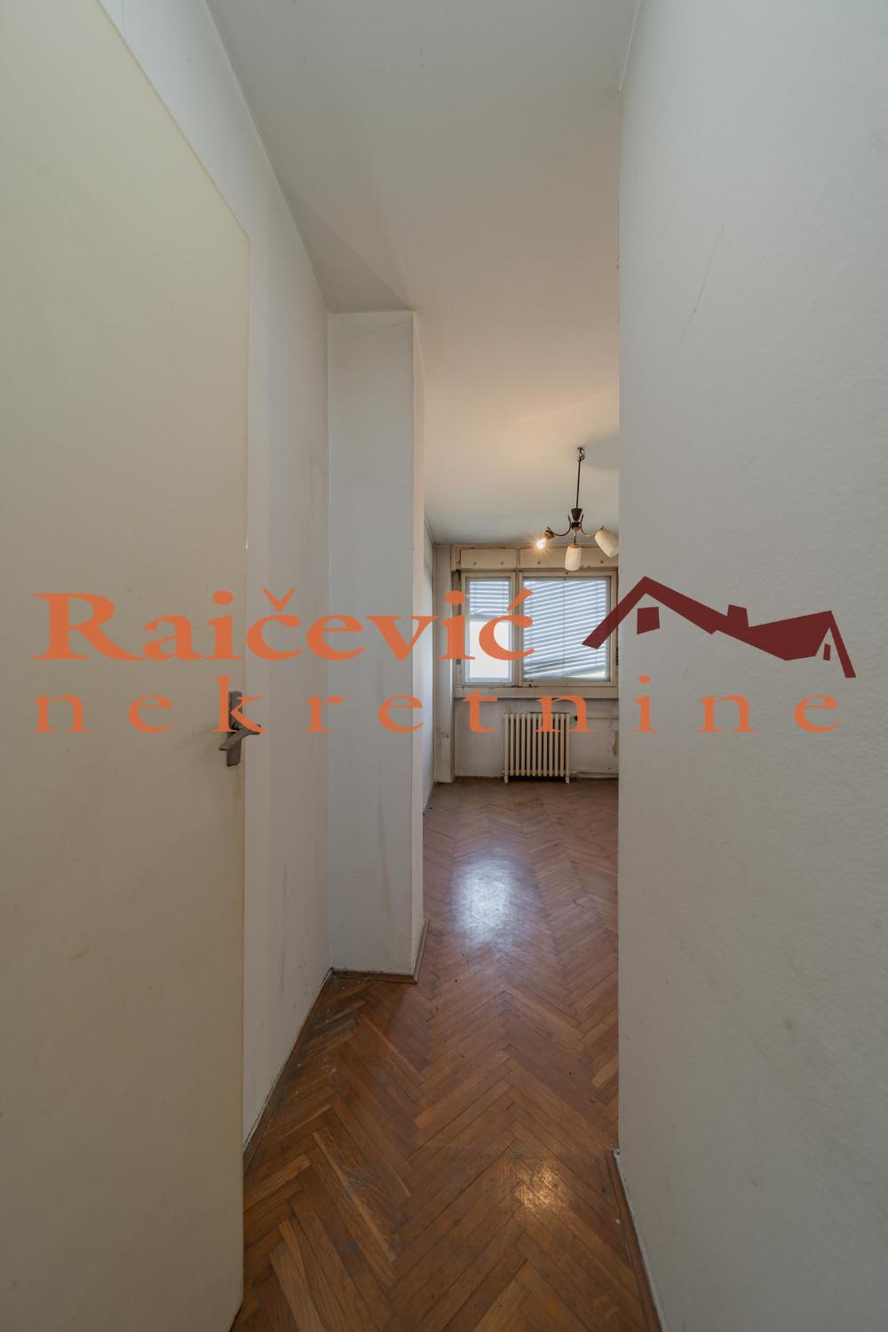 Slika 8 - Bulevar Arsenija Carnojevica, Četvorosoban stan na prodaju, 105m2, 245.000€