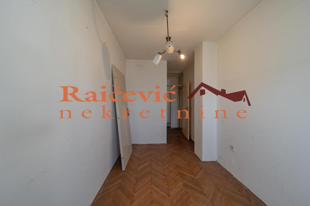 Slika 10 - Bulevar Arsenija Carnojevica, Četvorosoban stan na prodaju, 105m2, 245.000€