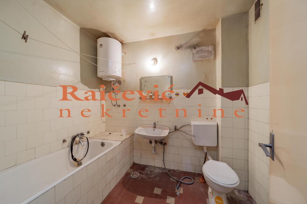 Slika 11 - Bulevar Arsenija Carnojevica, Četvorosoban stan na prodaju, 105m2, 245.000€