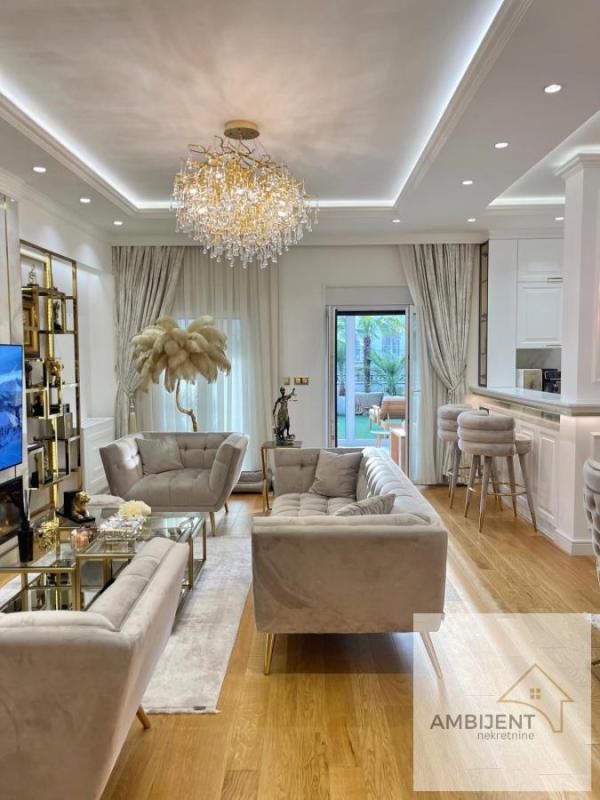 Glavna slika -Četvorosoban stan na prodaju, 175m2, 950.000€