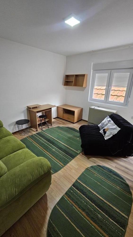 Slika 3 - Trosoban stan za izdavanje, 85m2, 350€