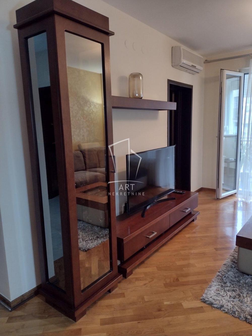 Slika 3 - Višegradska, Četvorosoban stan za izdavanje, 91m2, 1.200€