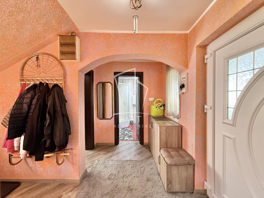 Slika 5 - Oštreljska,  Kuća na prodaju, 214m2, 330.000€