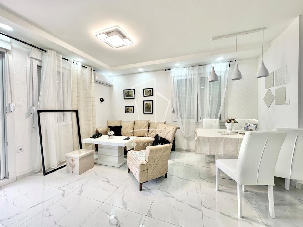 Slika 1 - Milana Konjovića,  Kuća na prodaju, 61m2, 260.000€