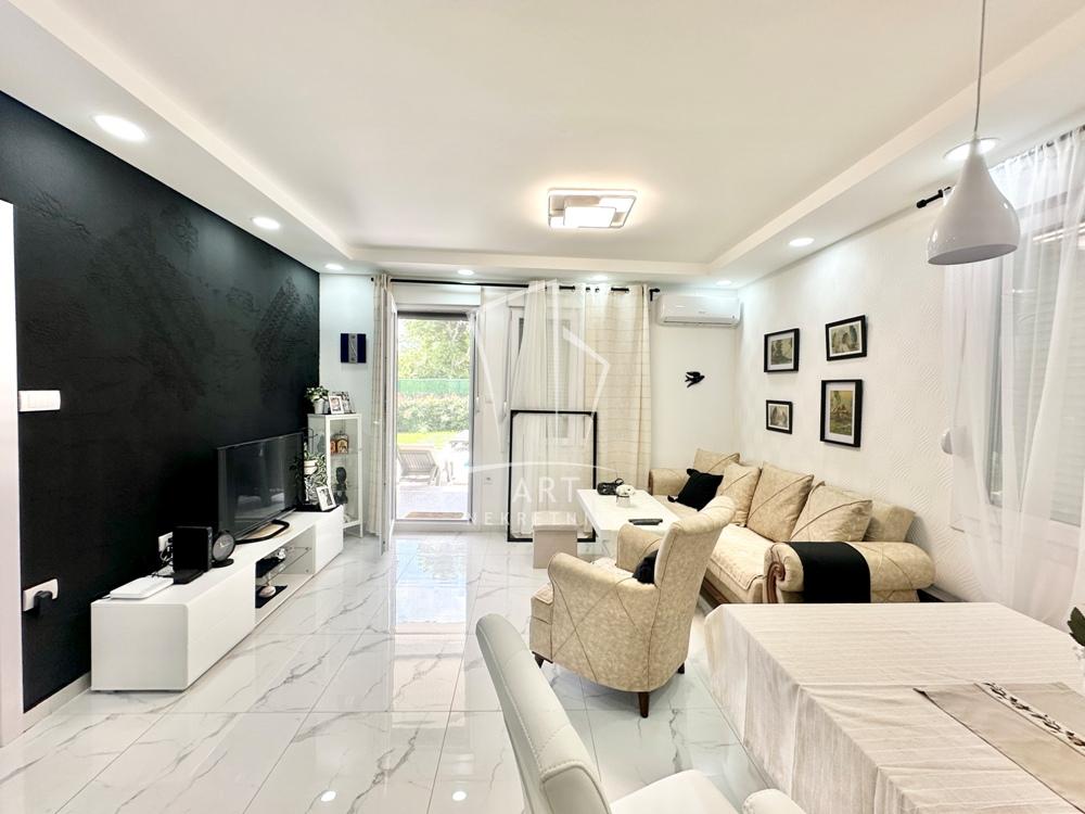 Slika 3 - Milana Konjovića,  Kuća na prodaju, 61m2, 260.000€