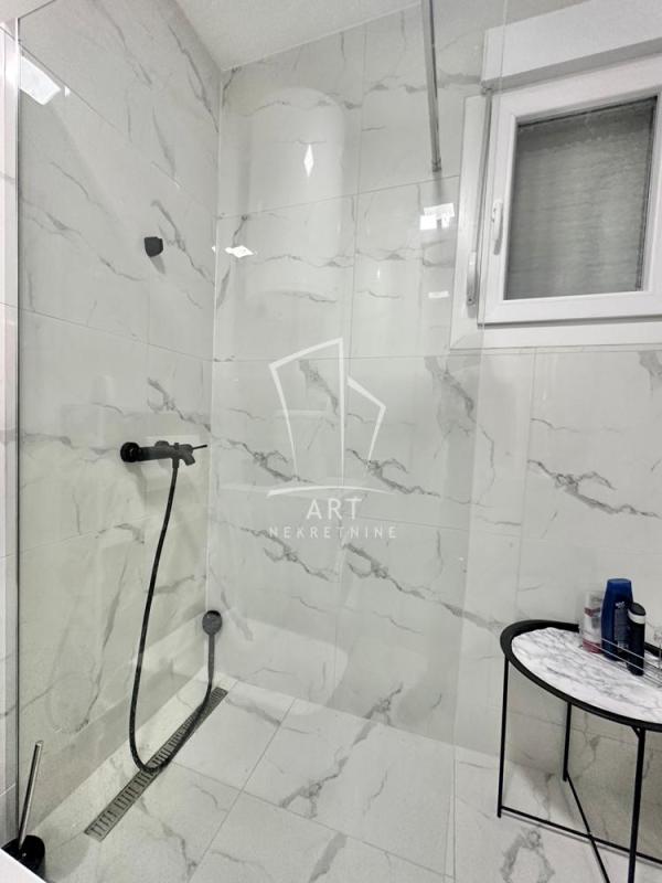 Slika 7 - Milana Konjovića,  Kuća na prodaju, 61m2, 260.000€