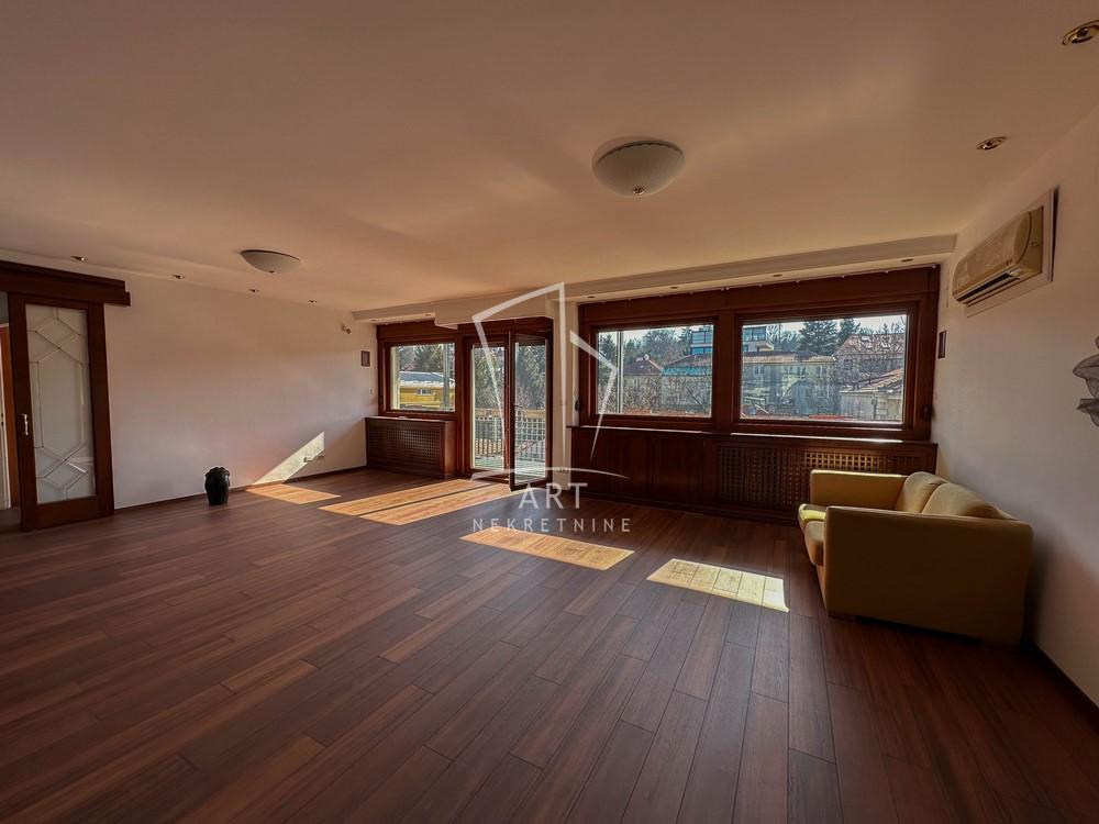 Slika 2 - Senjačka, Petosoban stan za izdavanje, 170m2, 1.800€