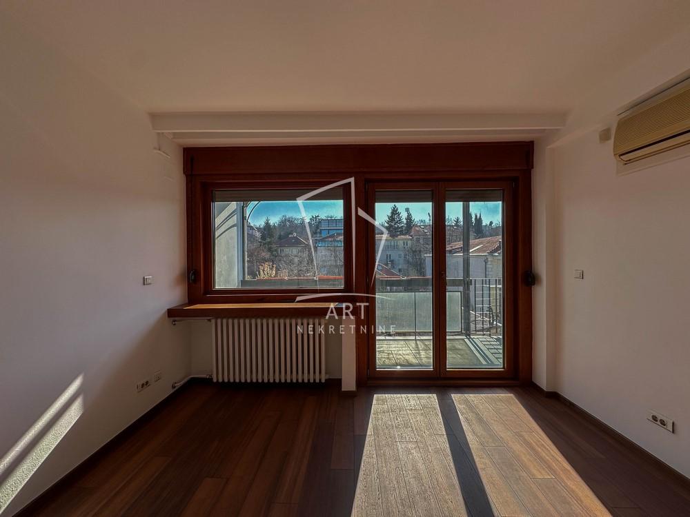 Slika 9 - Senjačka, Petosoban stan za izdavanje, 170m2, 1.800€