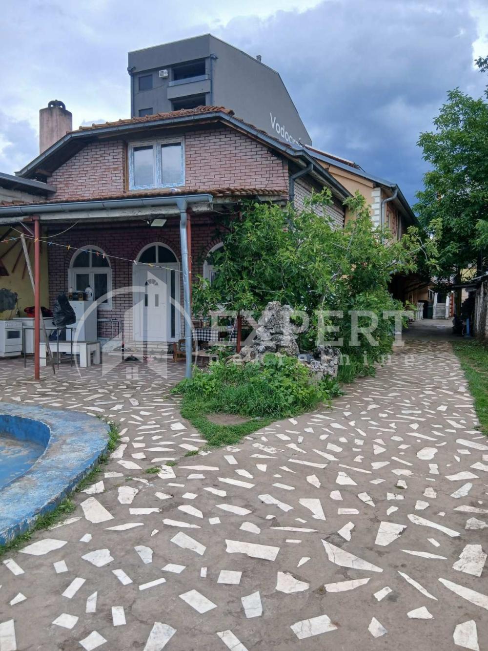 Glavna slika -Jovana Ristića,  Kuća za izdavanje, 800m2, 4.500€