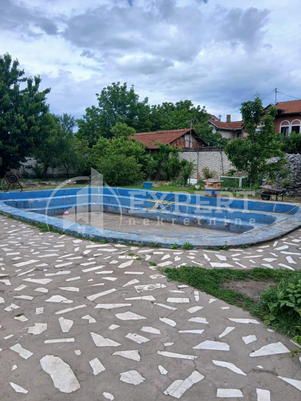 Slika 3 - Jovana Ristića,  Kuća za izdavanje, 800m2, 4.500€